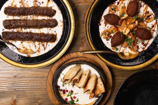 Grillades libanaises — brochettes marinées et grillées — traiteur Al Boustan Paris